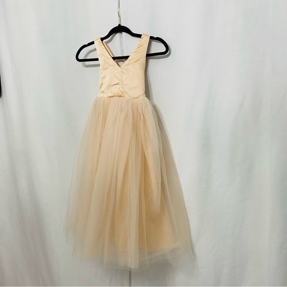 LAVATIER V-Neck Satin Flower Girl Dress for Special Occasions Pretty Princess - Picture 2 of 8